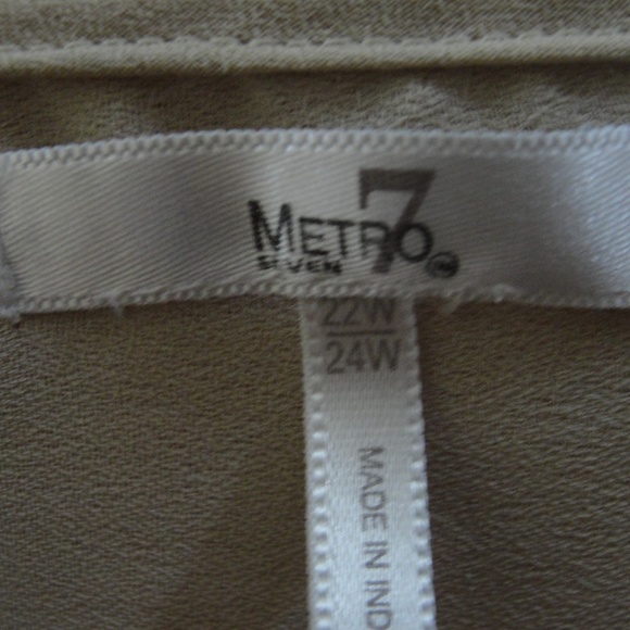 Blouse - Picture 3 of 3